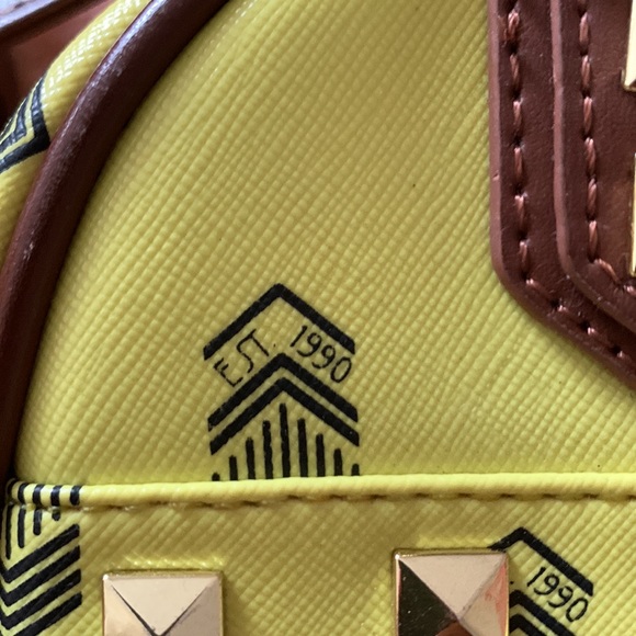 Steve Madden Purse - Picture 3 of 7